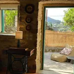 Дом отдыха Traditional Stone House *