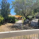 Дом отдыха Traditional Stone House *