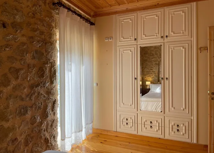 Dom wakacyjny Traditional Stone House Lazaráta