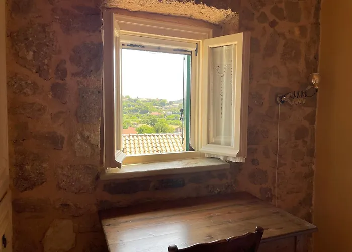 Traditional Stone House * Lazaráta