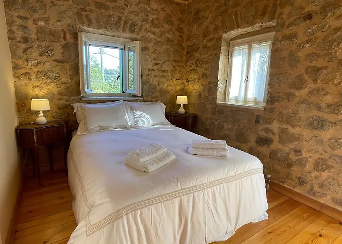 Traditional Stone House * Lazaráta